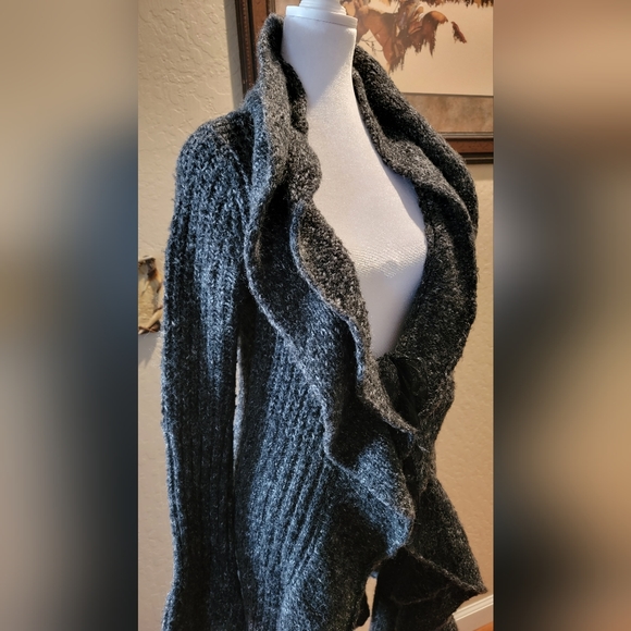 Cozy Sweater - Long Fluted - Size M - Picture 2 of 8